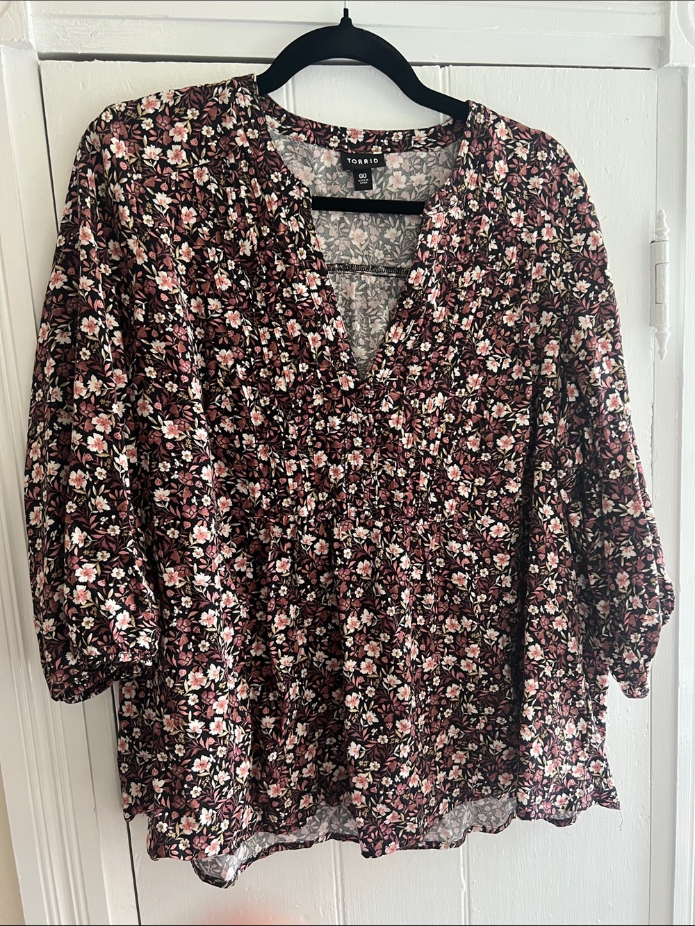 Torrid Black Floral Pink & Cream V-Neck Smocked Tunic